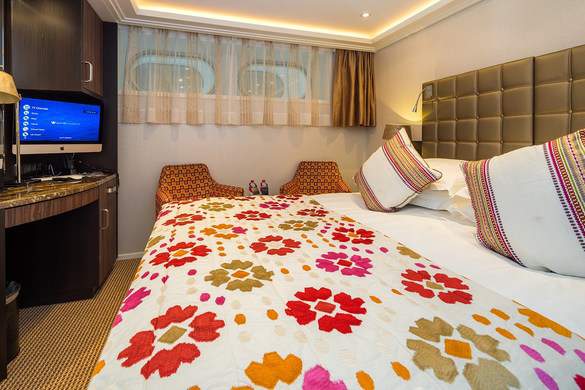 AmaWaterways AmaLea Accommodation Category E 4.jpg
